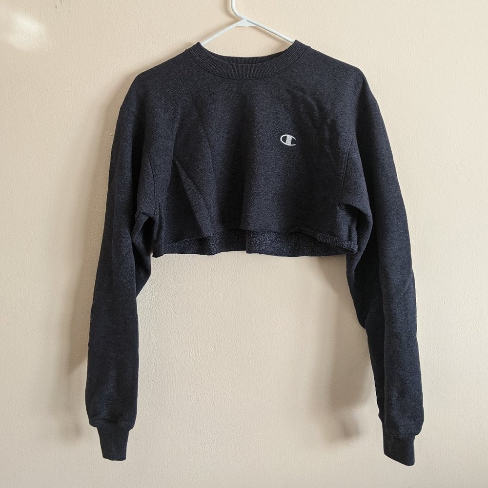 Vintage Champion Cropped Sweatshirt